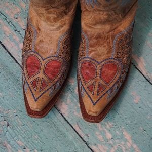 Corral Heart Peace Sign Boots